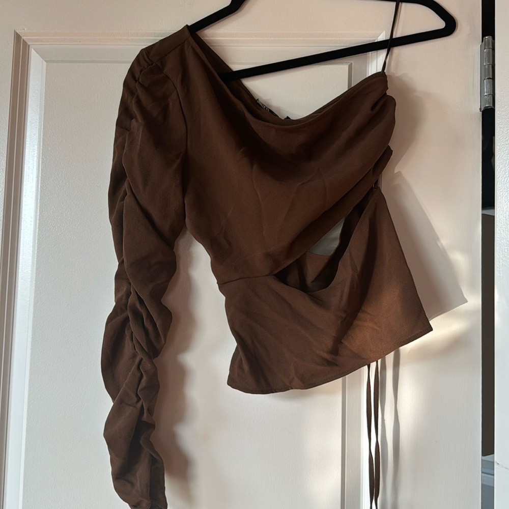 XS Zara one shoulder cut out rouched top